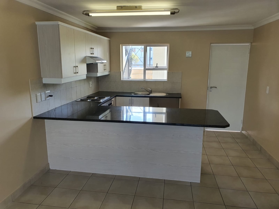 To Let 2 Bedroom Property for Rent in Heritage Park Western Cape